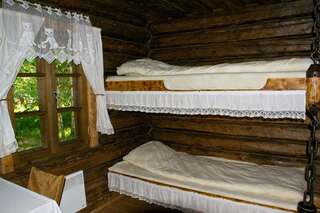 Комплексы для отдыха с коттеджами/бунгало Vango Holiday Village Laiksaare Коттедж с 6 спальнями-5